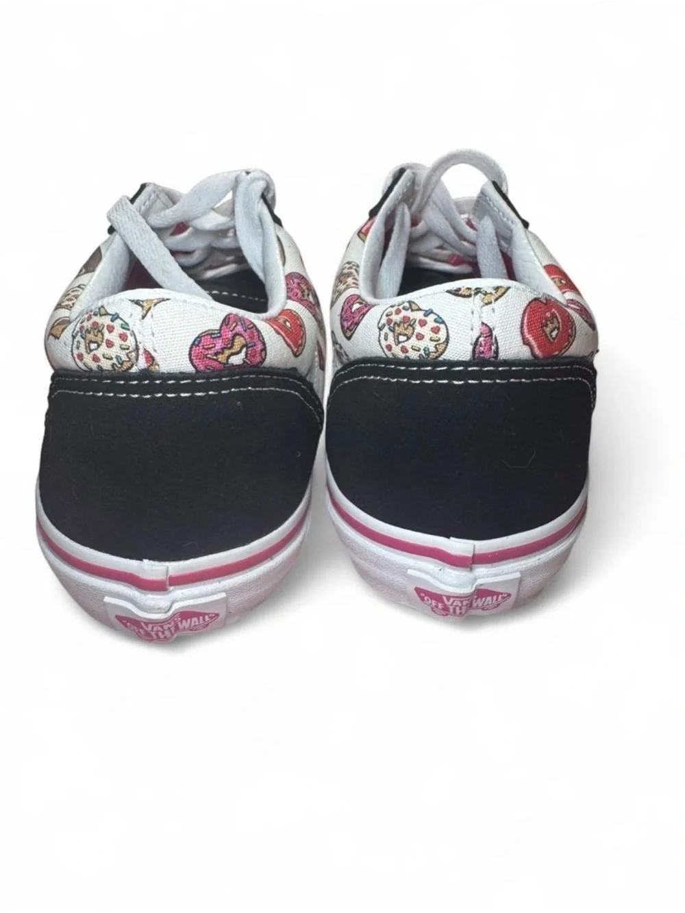 Vans Kids Low-Top Sneakers in Black, White and Pink Heart Print
